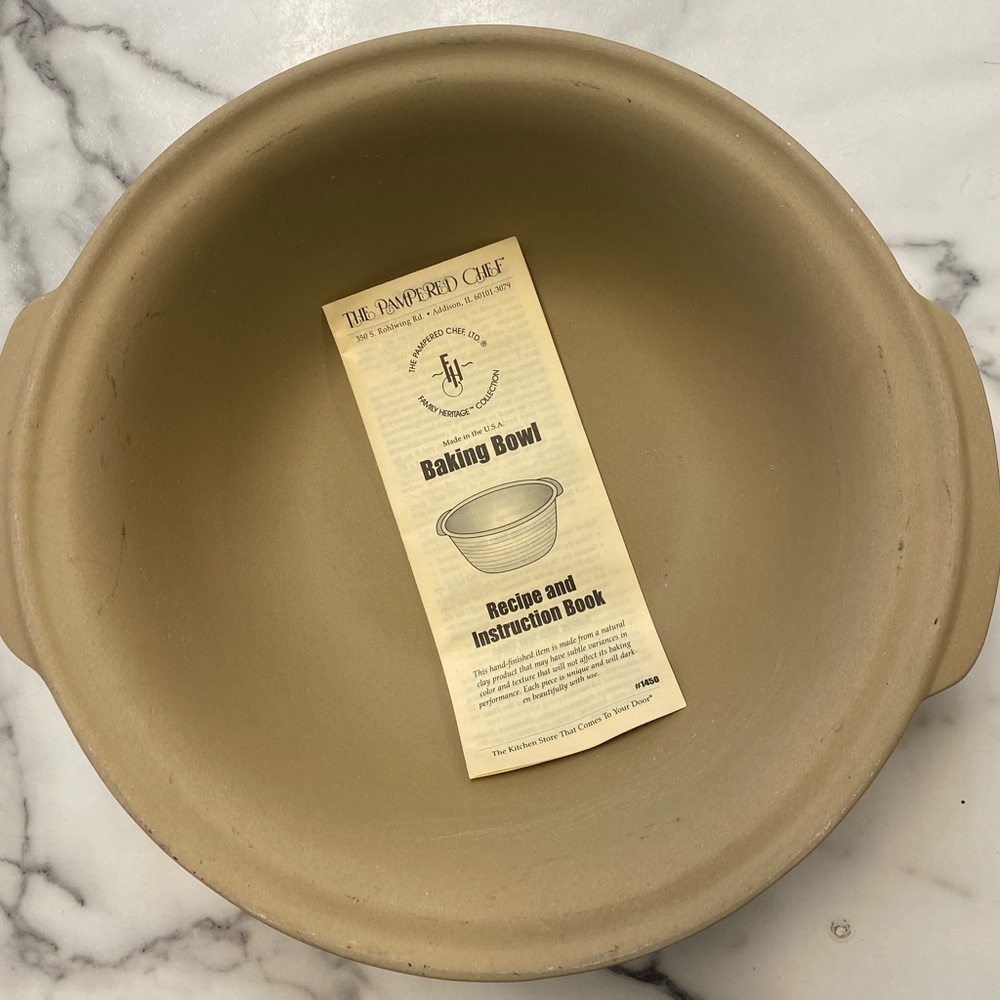 Pampered Chef Baking Bowl